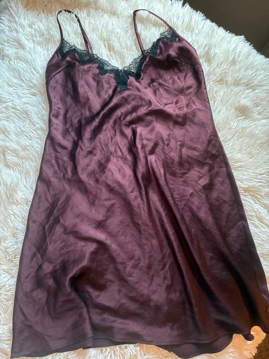 Victoria's Secret Other - Victorias Secret Lace-Trim Slip Chemise